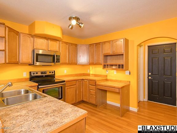 3rd image of 5005 Palo Verde Ave