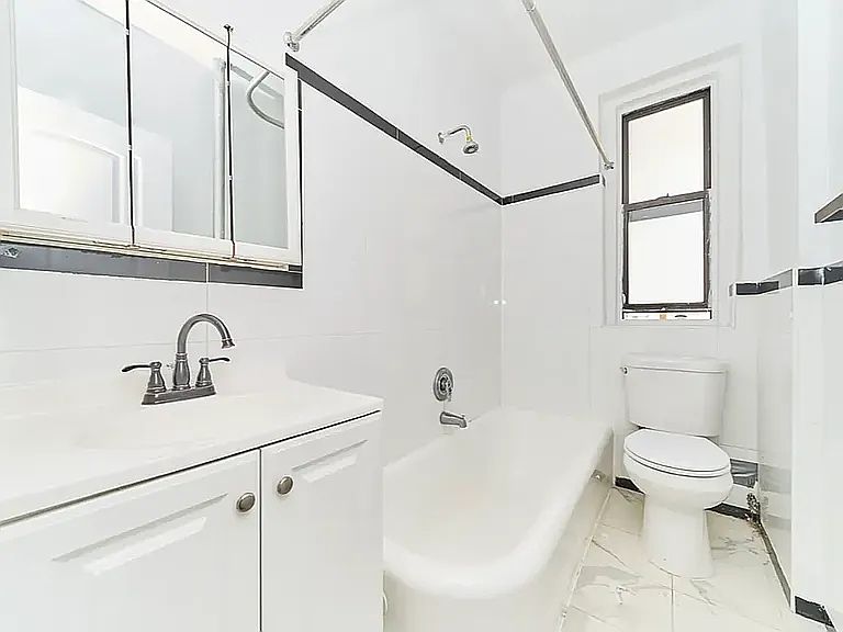 1st image of 15743 21st Ave #1