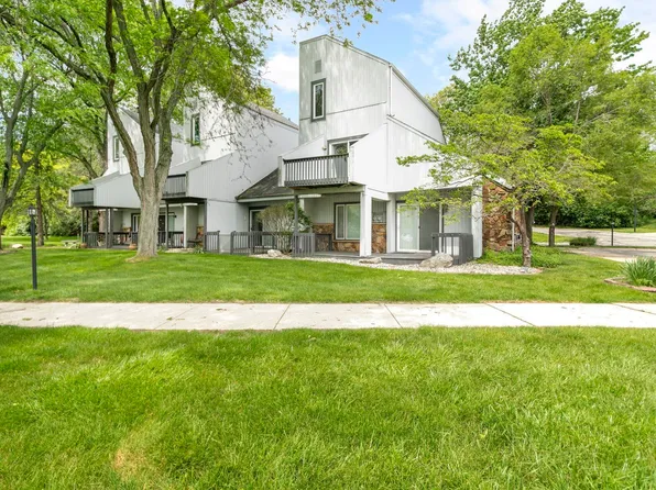 18120 Stoneridge St APT B, South Bend, IN 46637