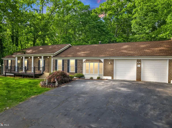 14850 Courage Dr, Woodbridge, VA 22193