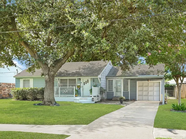 202 W 5th St, Deer Park, TX 77536