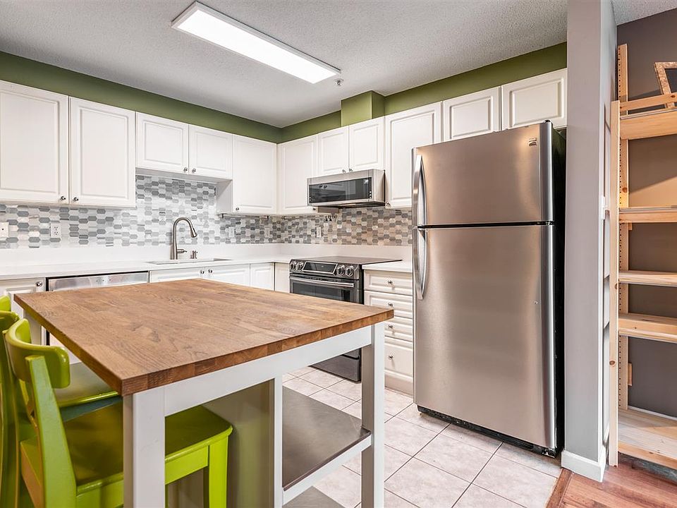 1st image of 519 12th St #314