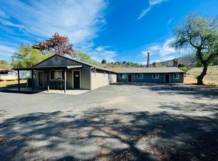 3823 Robinhood Ln #C, Vista, CA 92084