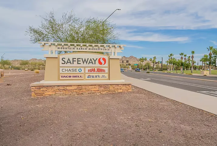 The nearby Mountain Ranch Marketplace less than 10 minutes away is home to several shops, restaurants, and a grocery store to grab a bite or stock up on all of your vacation needs.