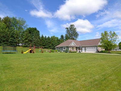 1457 Red Oak Dr, Hartford, WI, 53027