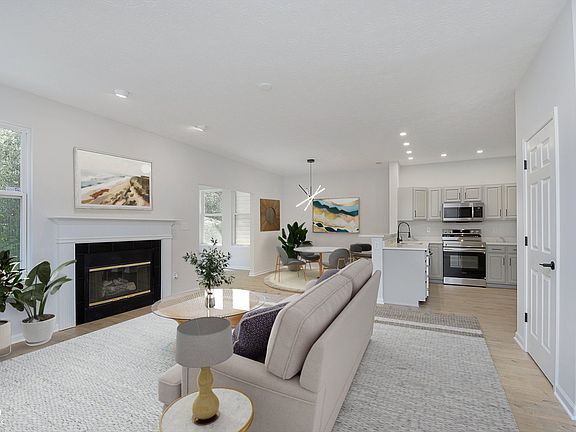 3rd image of 8319 Pine Branch Ln