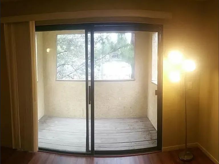 1114 W Blaine St #203 — Photo 9