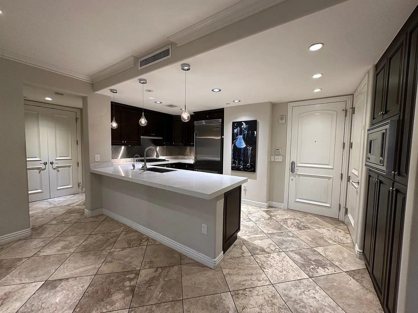 2 bed, 1439 sqft, $5,895 — Photo 2