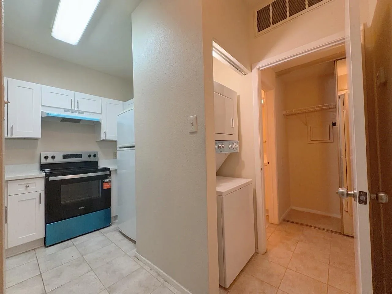 2 bed, 2.0 bath, 1020 sqft, $1,400 — Photo 4
