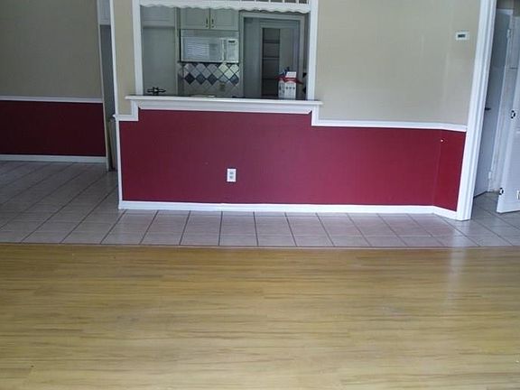 3rd image of 2312 Nansen Ave