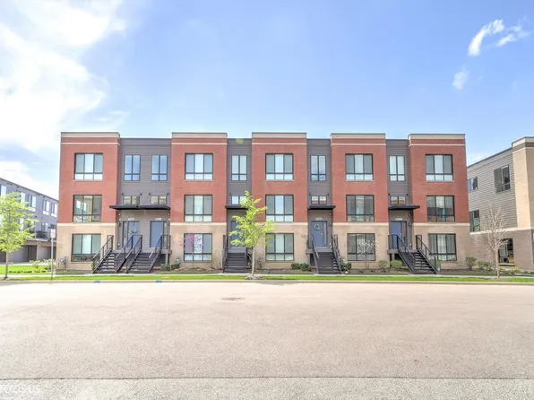 1271 Catalina Ct, Schaumburg, IL 60173