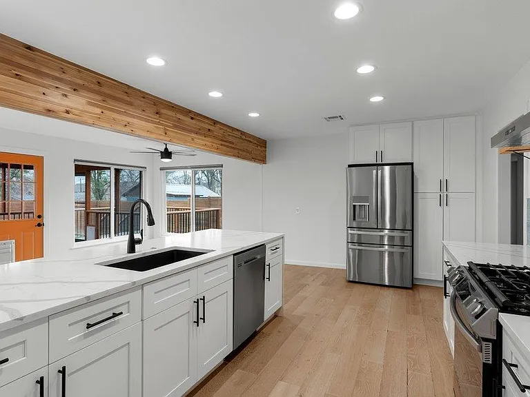 3404 Touchstone St — Photo 4