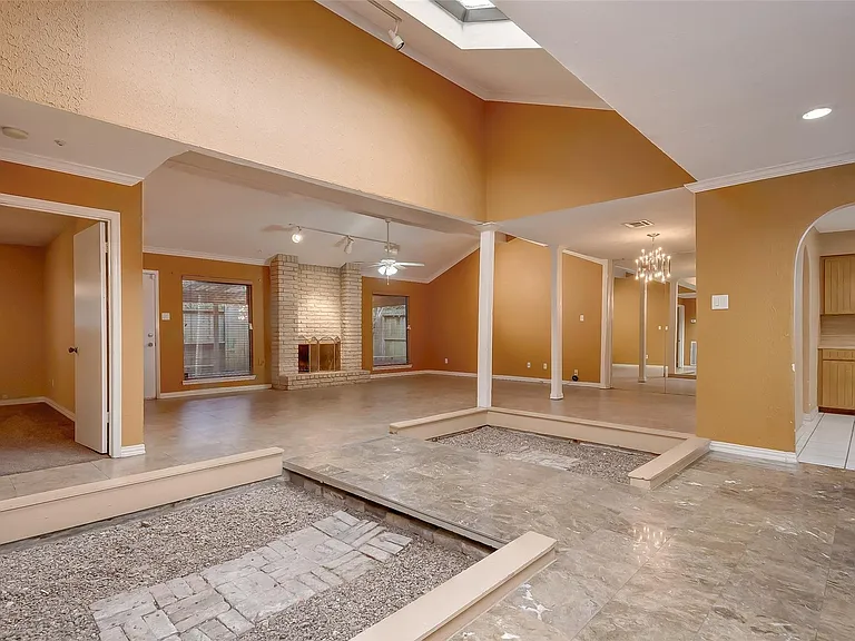 6030 Gallant Forest Dr — Photo 8