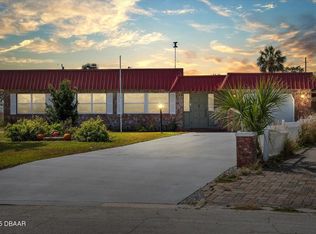 1247 Waverly Dr, Daytona Beach, FL 32118