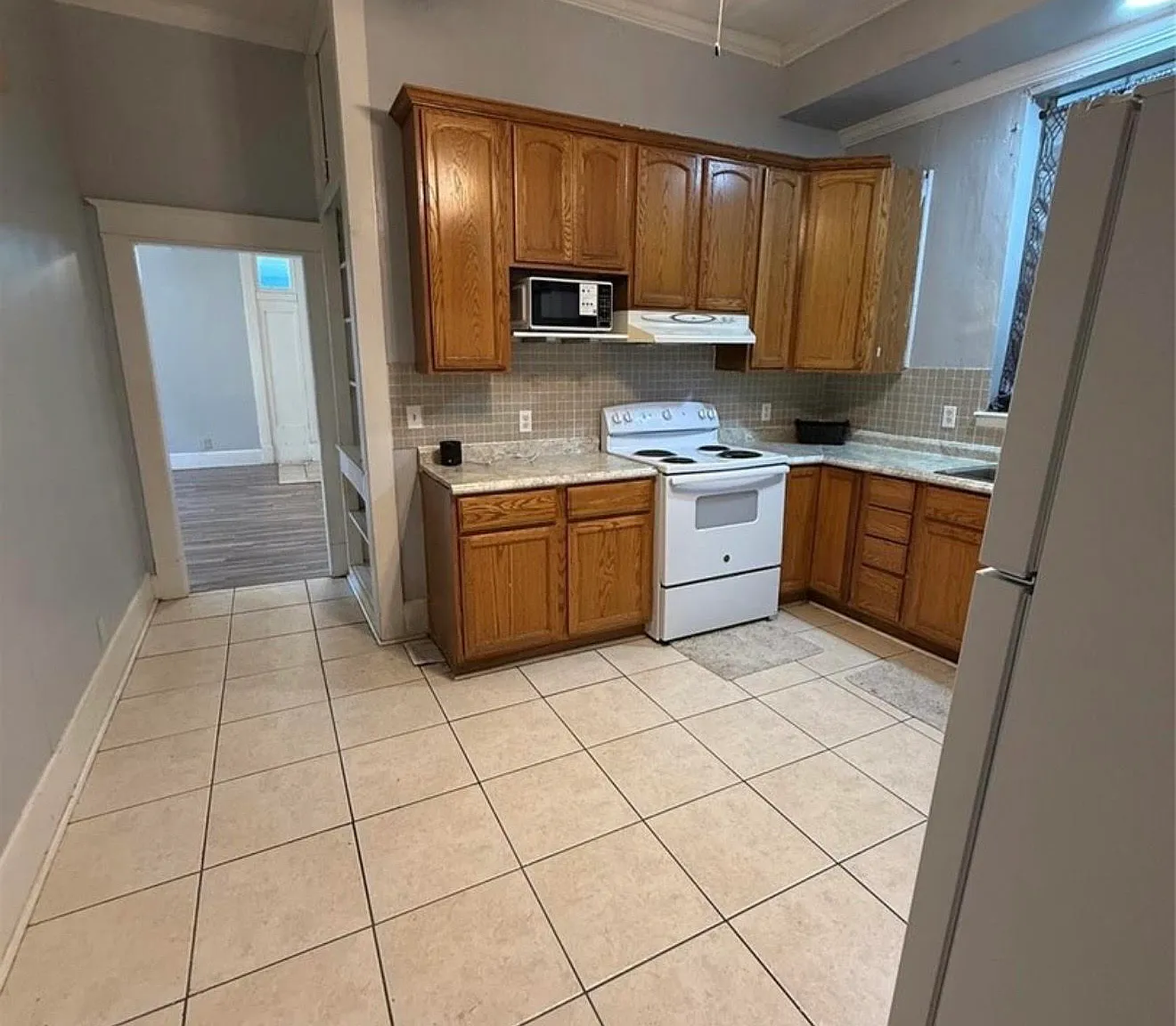 2 bed, 1106 sqft, $875 — Photo 4