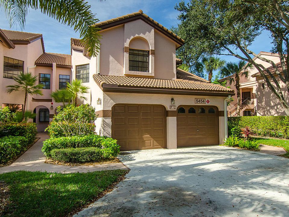 1st image of 5454 Firenze Dr APT F