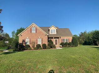 7799 Crabtree Valley Ct, Greensboro, NC 27455