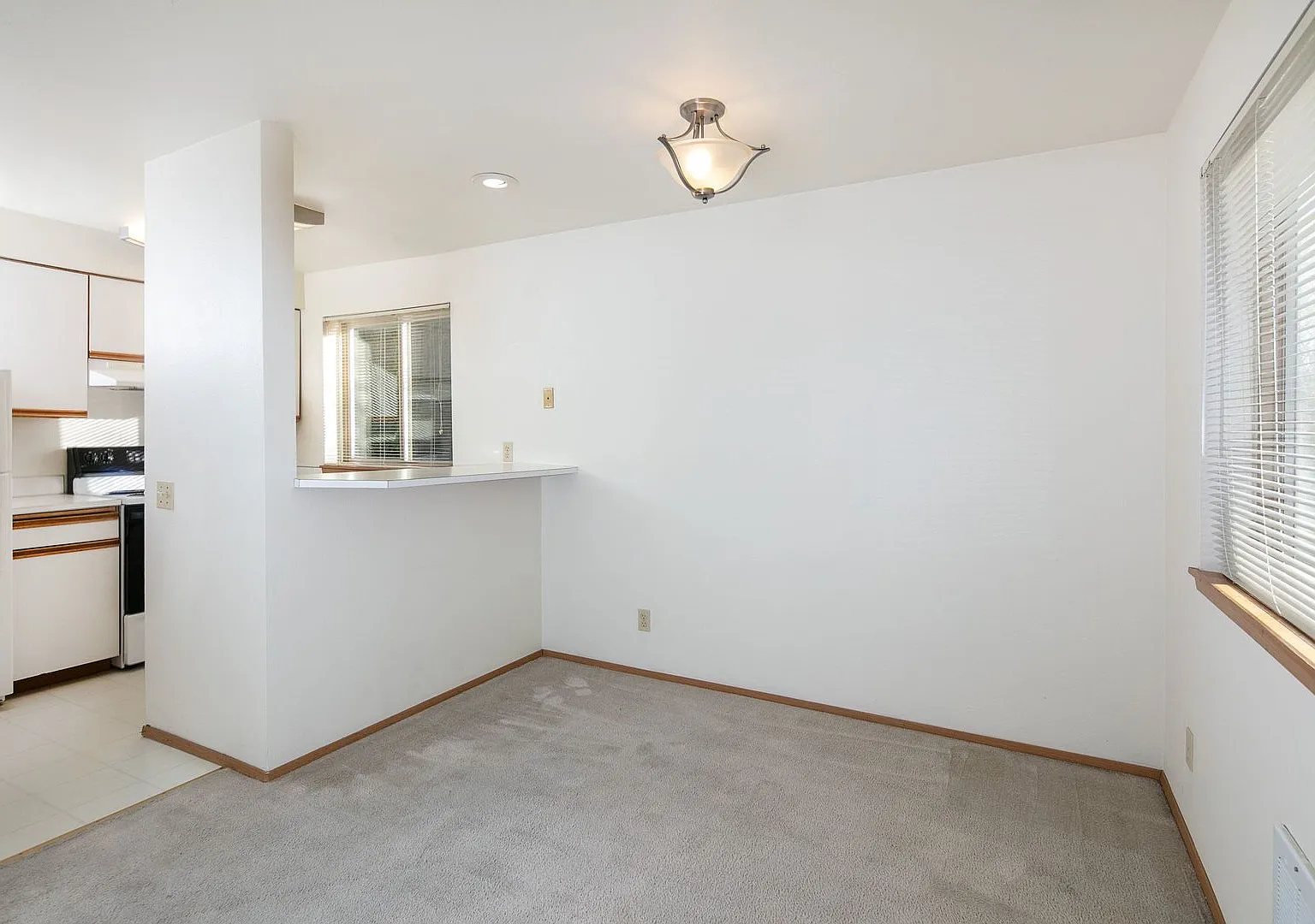 2636 NW 57th St Apartments — Photo 4