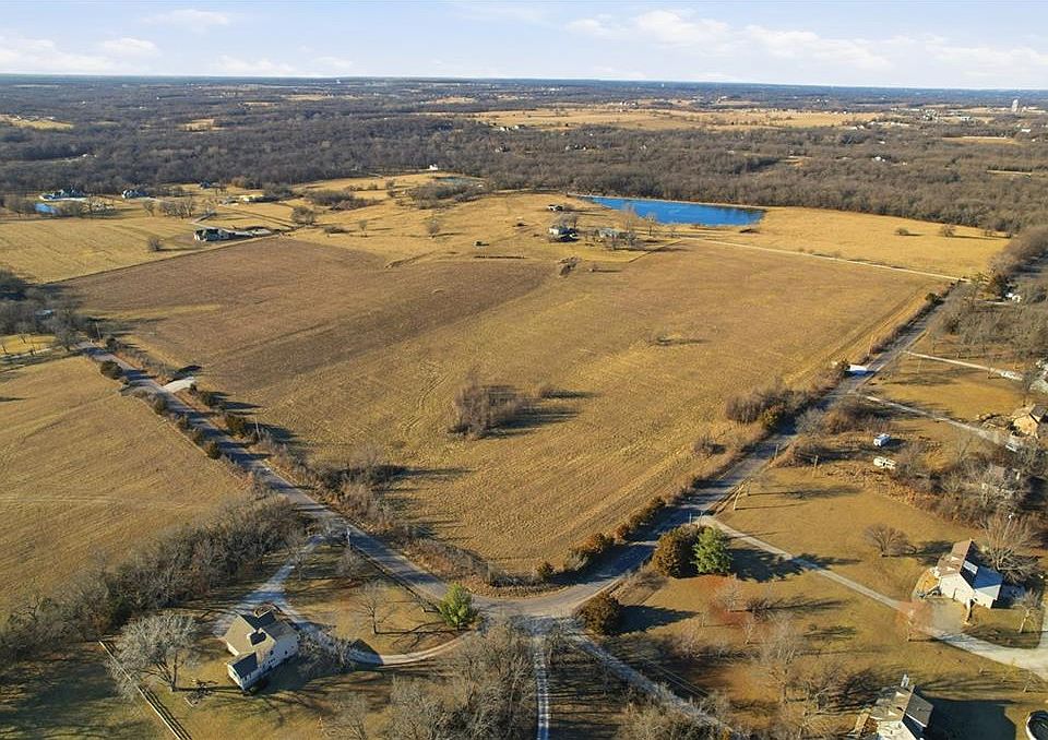 2nd image of 15204 S Stewart Rd