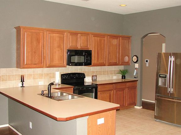 2nd image of 4026 Hillhaven Dr