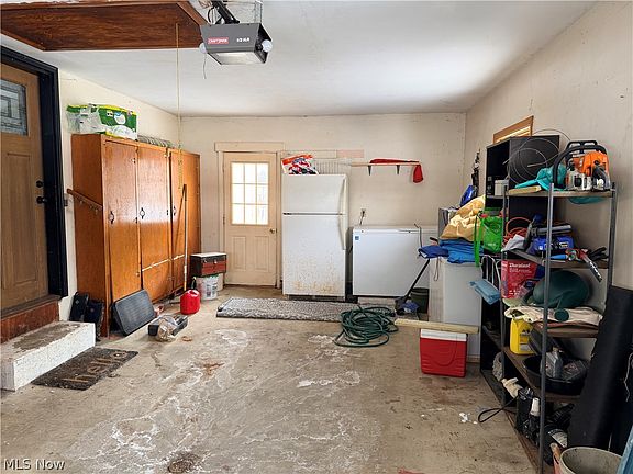 4th image of 138 E Cedar St