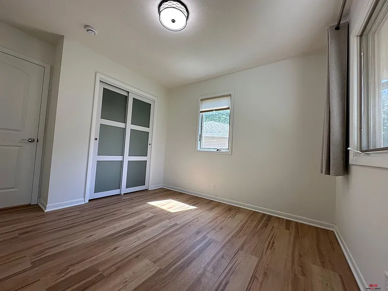 1839 W Arlington Cir — Photo 22