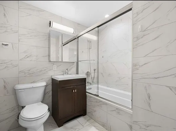 2133 Haring Street image 7 of 9