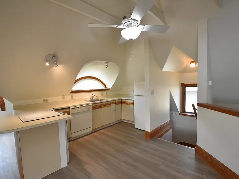 1929 Walnut St #3 — Photo 31