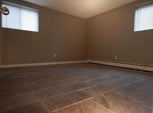 3rd image of 900 Governors Dr APT 9