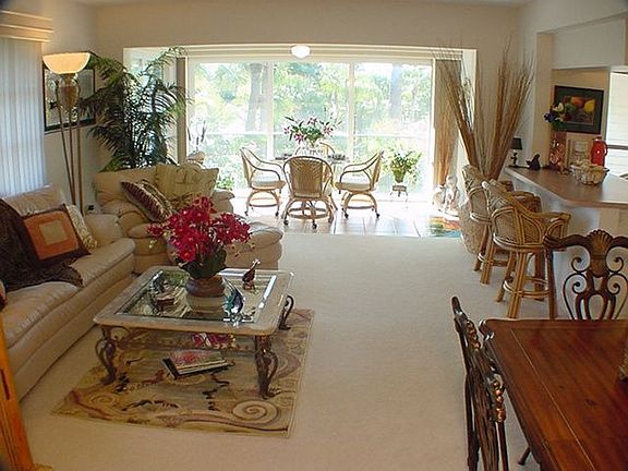 Living Room to Florida Room