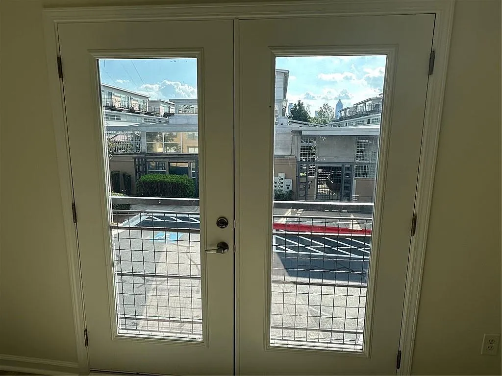 1 bed, 1.0 bath, 800 sqft, $2,100 — Photo 4