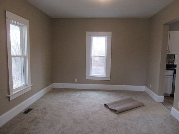 5th image of 3243 Peoria St