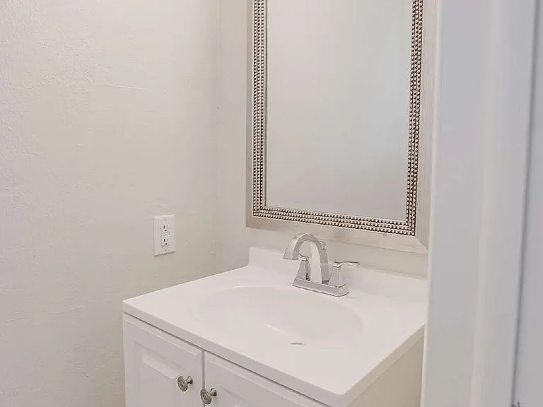 725 Butler St — Photo 20