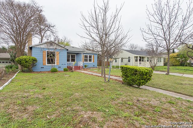 1st image of 415 Senisa Dr