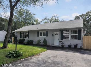 260 Natick Ave, Warwick, RI 02886
