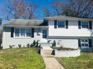 34 Lancaster Ter, Hampton, VA 23666