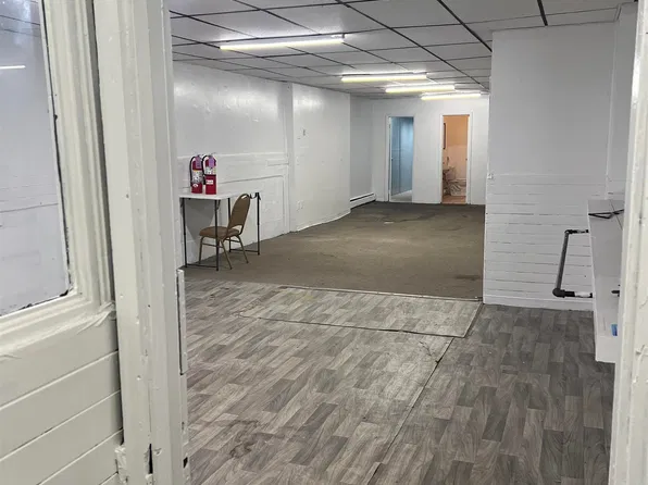 120 Danforth Ave, Jersey City, NJ 07305