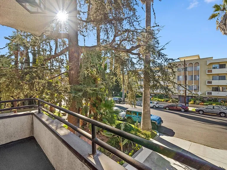 1950 Rodney Dr #105 — Photo 16
