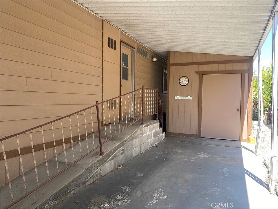 2nd image of 975 California St Space 60