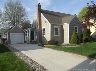 71 Foxcroft Dr, Manchester, CT 06040