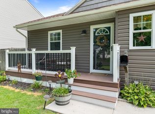 11 Gainor Ave, Maple Shade, NJ 08052
