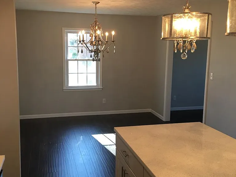 131 Bob Cir — Photo 5