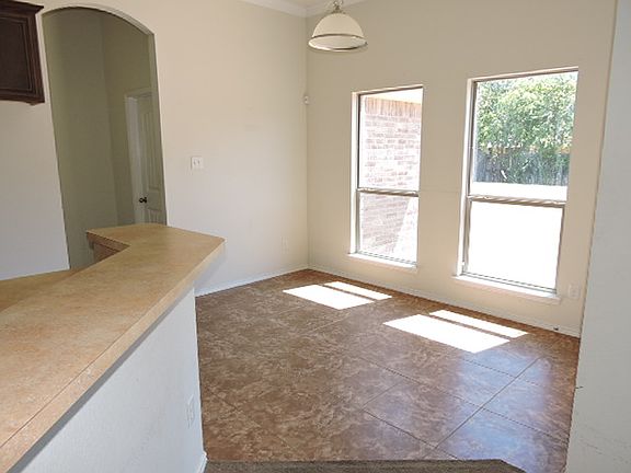 5th image of 1429 Julie St
