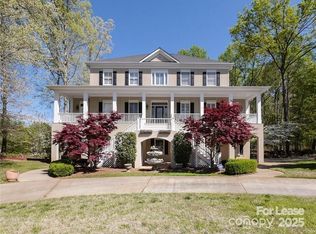 1025 Spyglass Ln, Waxhaw, NC 28173