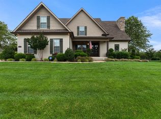 350 Old Post Dr, Alvaton, KY 42122
