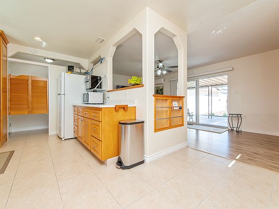 Kitchen | Breakfast nook