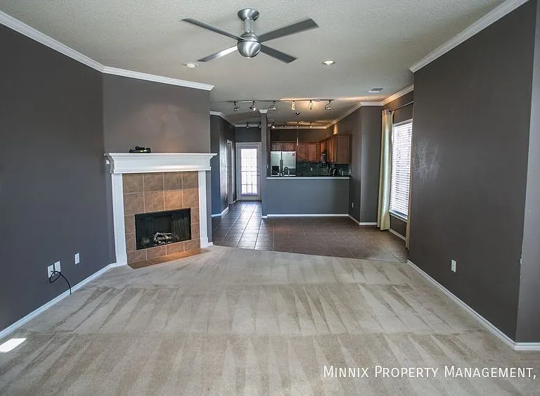 2101 Main St #1 — Photo 13