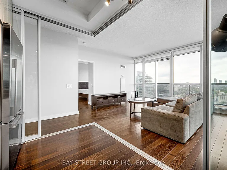 121 McMahon Dr #2708 — Photo 11