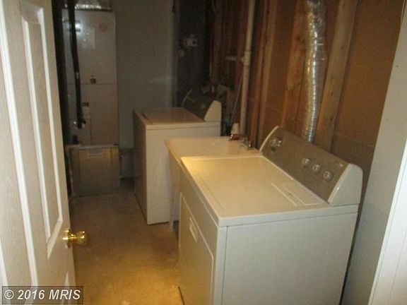 5th image of 6744 Mockingbird Woods Ct