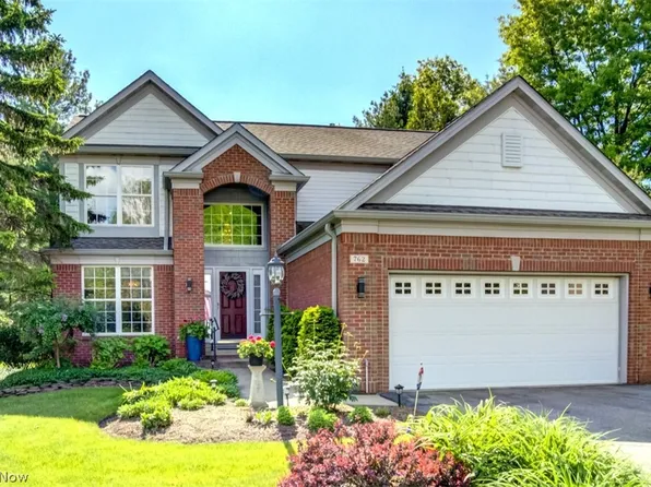 762 Sandlewood Ln, Chagrin Falls, OH 44023